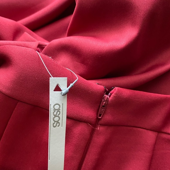 ASOS Ruffle Jumpsuit with Keyhole Back - Picture 5 of 6